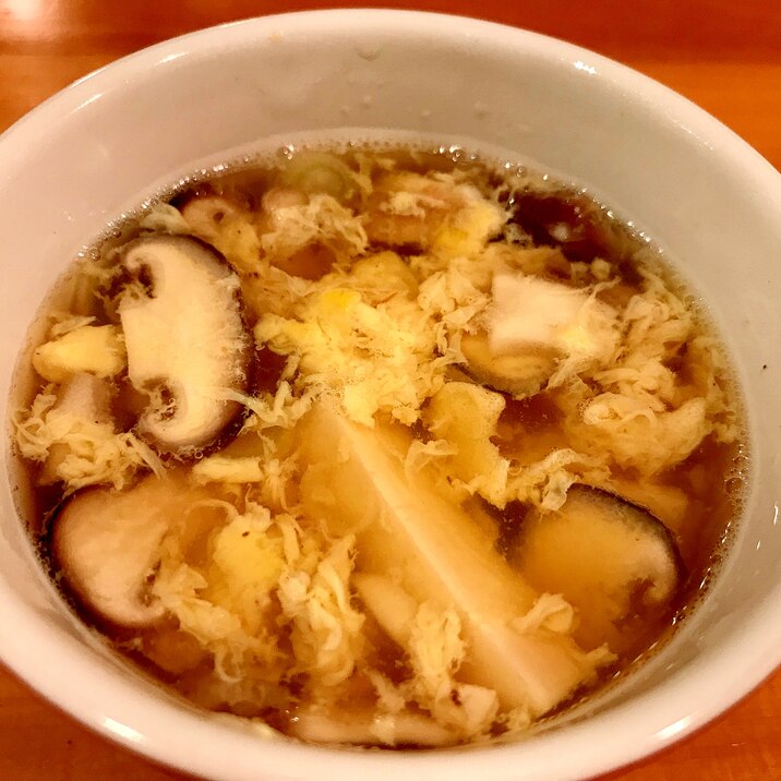 豆腐と椎茸のかき玉汁